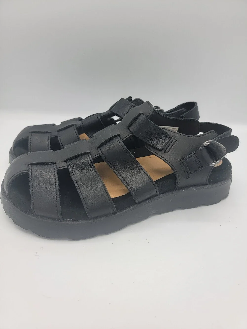 Merrell  Black Fisherman-Style Sandals